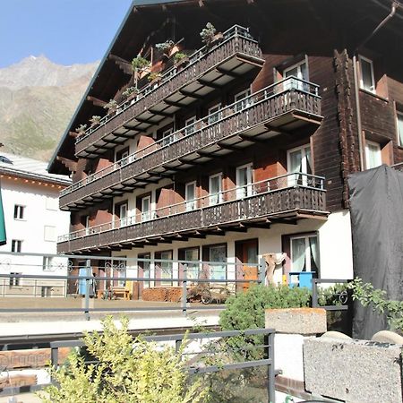 Self-Service Guesthouse Berggeist Saas Fee Eksteriør billede
