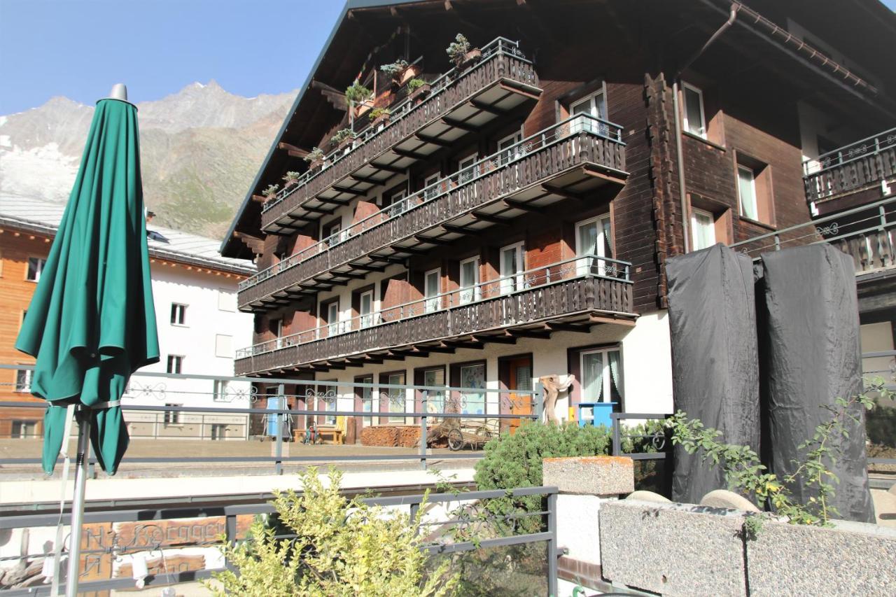 Self-Service Guesthouse Berggeist Saas Fee Eksteriør billede